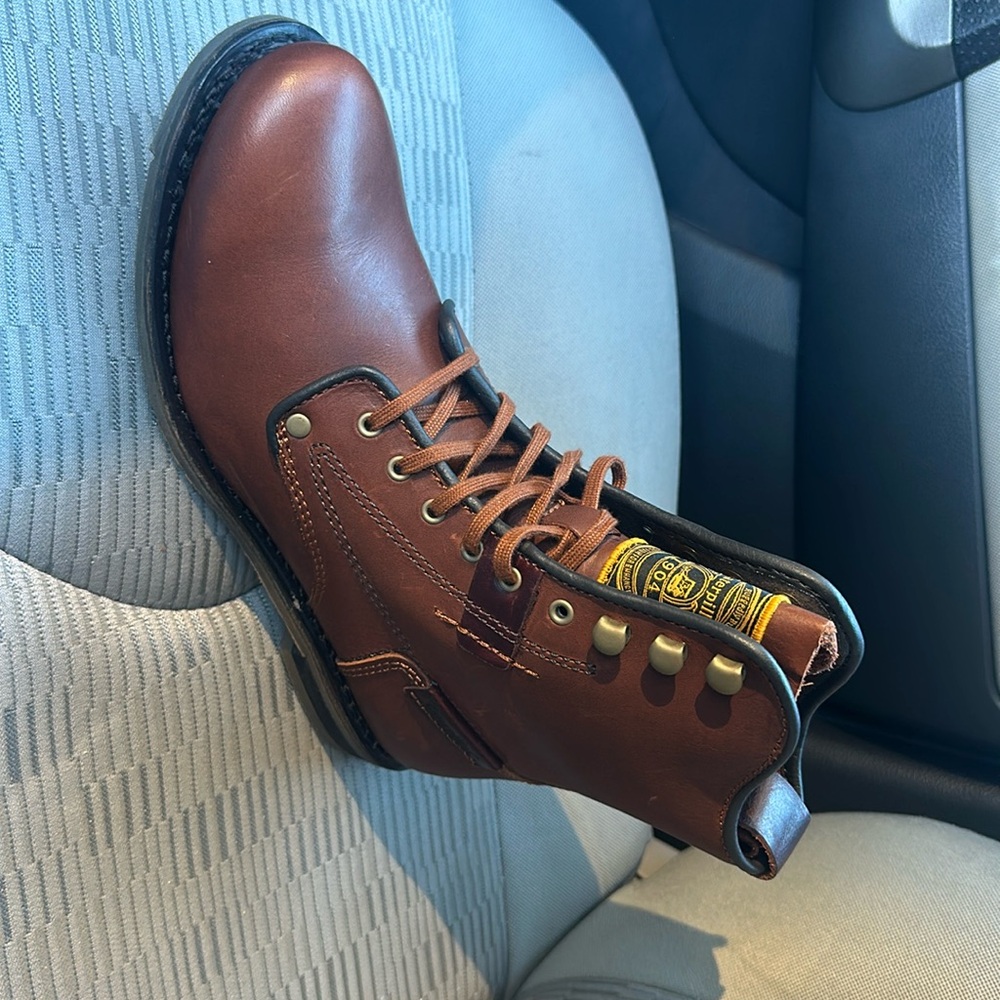 Caterpillar boots